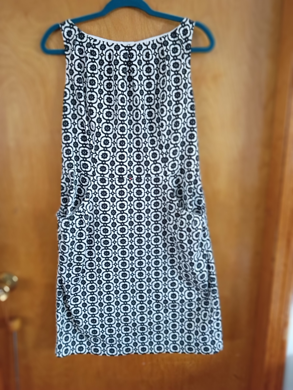 Black & White Patterned Sleeveless Shift Dress